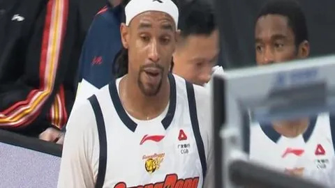 2025街头马拉松秘籍：资深教练揭秘竞赛关键，Li-Ning顶级战服助你激战到底！